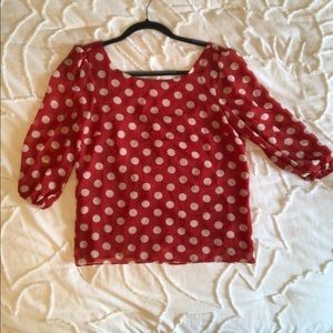 Red polka dot 3/4 sleeve top.